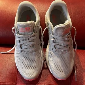 New Balance 520 Size 10